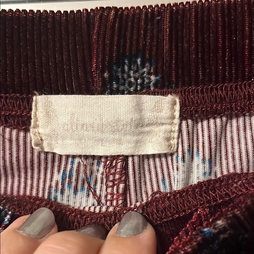 Maroon Patterned Flared Pants - image 4